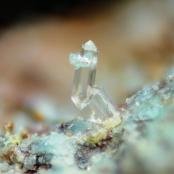 Quartz and Chrysocolla from Bird Nest drift, Otto Mtn., Baker, San Bernardino Co., CA
FOV: 0.65 mm