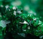 Uvarovite from Urals Region, Russia
FOV: 2.65 mm